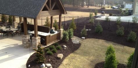 landscape chocolate brown mulch 1